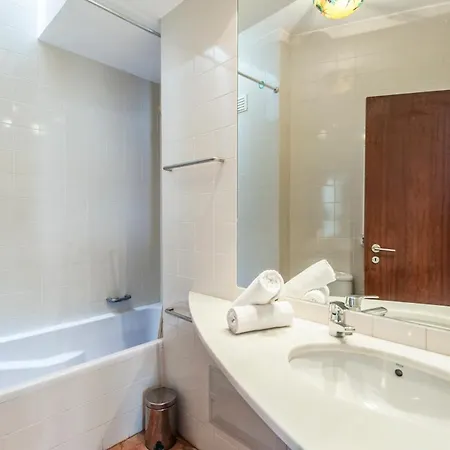 Sleeps 12 Pool Wifi וילה